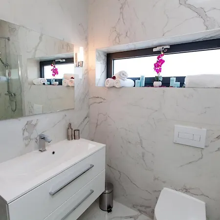 Feriehus De Shery 2 *