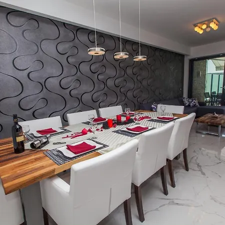 De Shery 2 Holiday home